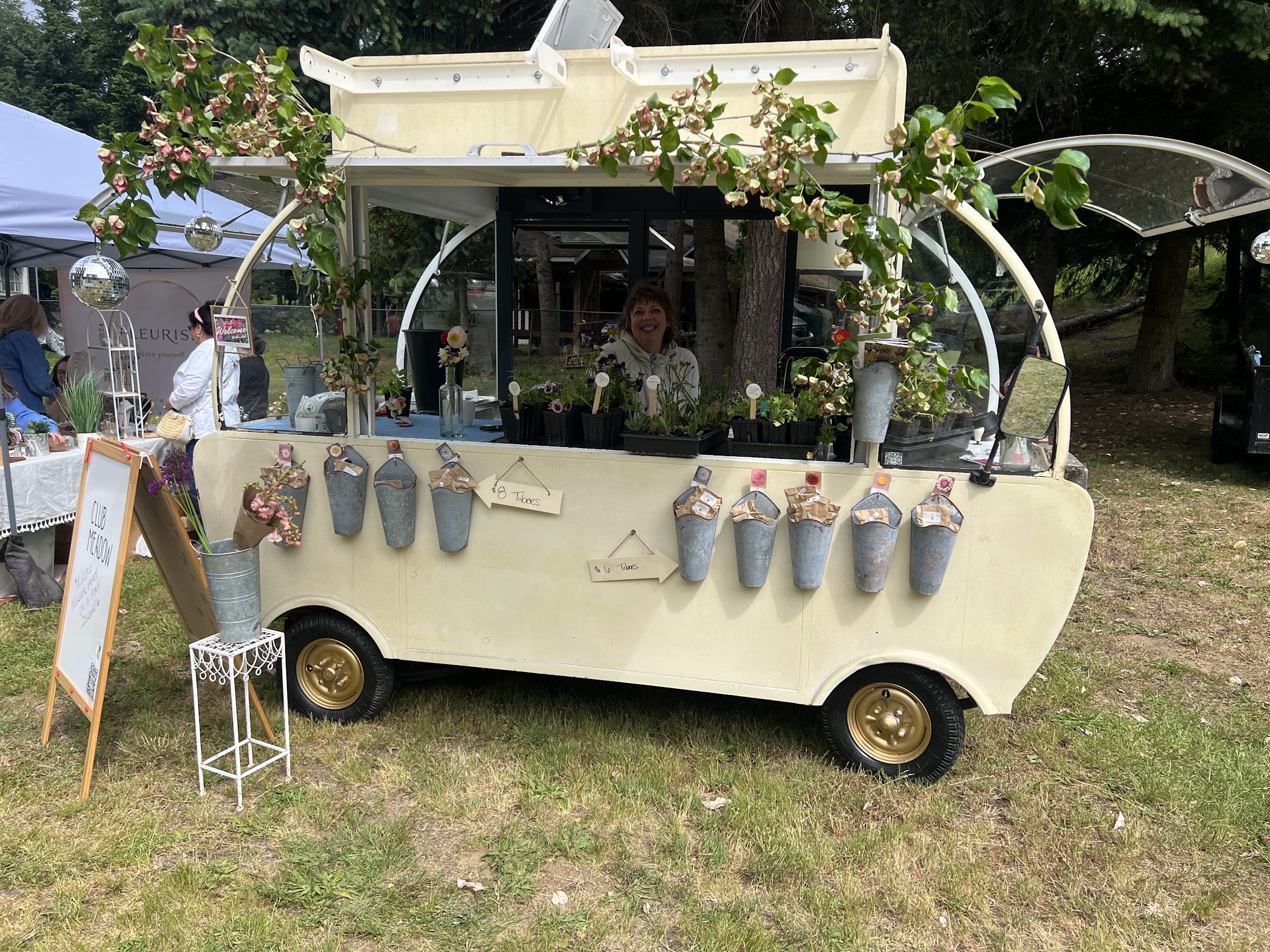 Club Meadow Market